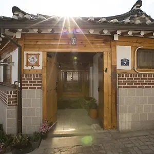 Guest house Bukchonae