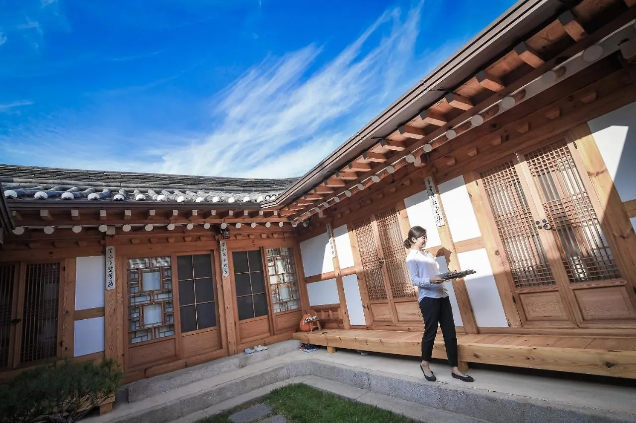Cheong Yeon Jae Hanok Hotel Seoul